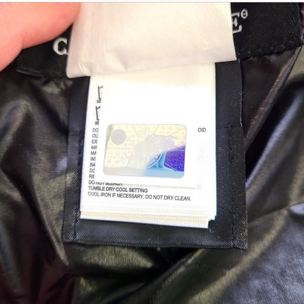Canada Goose Jacket - Picture 3 of 4